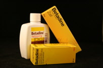 betadine-oplossing-zalf-schrub-wondverzorging-beauty-footcare-pedicure